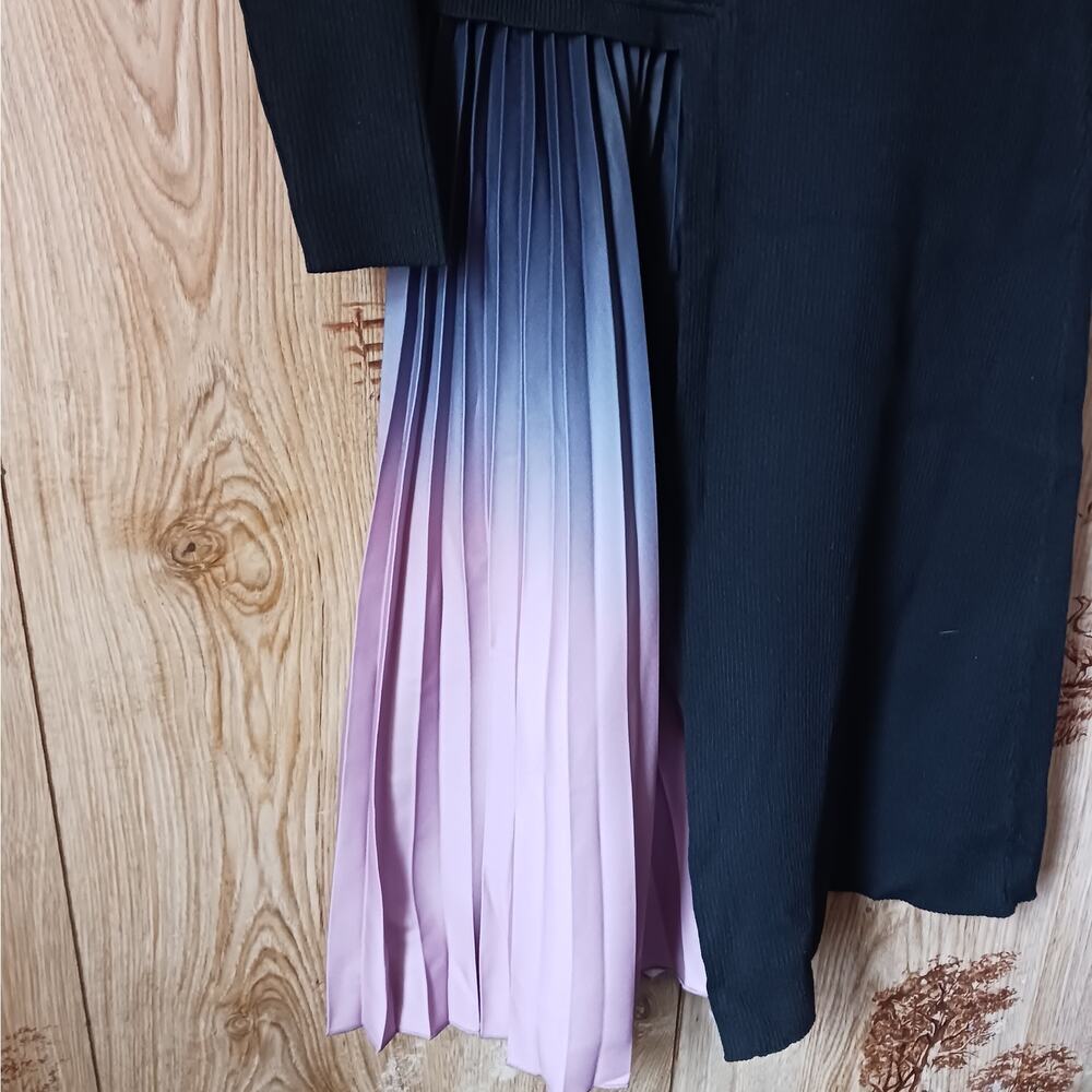 As Seen On T.V Gradient Pleated Splicing Knit Dress in Black Size Small - Picture 5 of 10